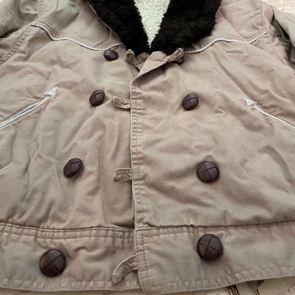 Western Style Sherpa Coat with leather buttons - Men's XS, Women's S - Picture 4 of 6